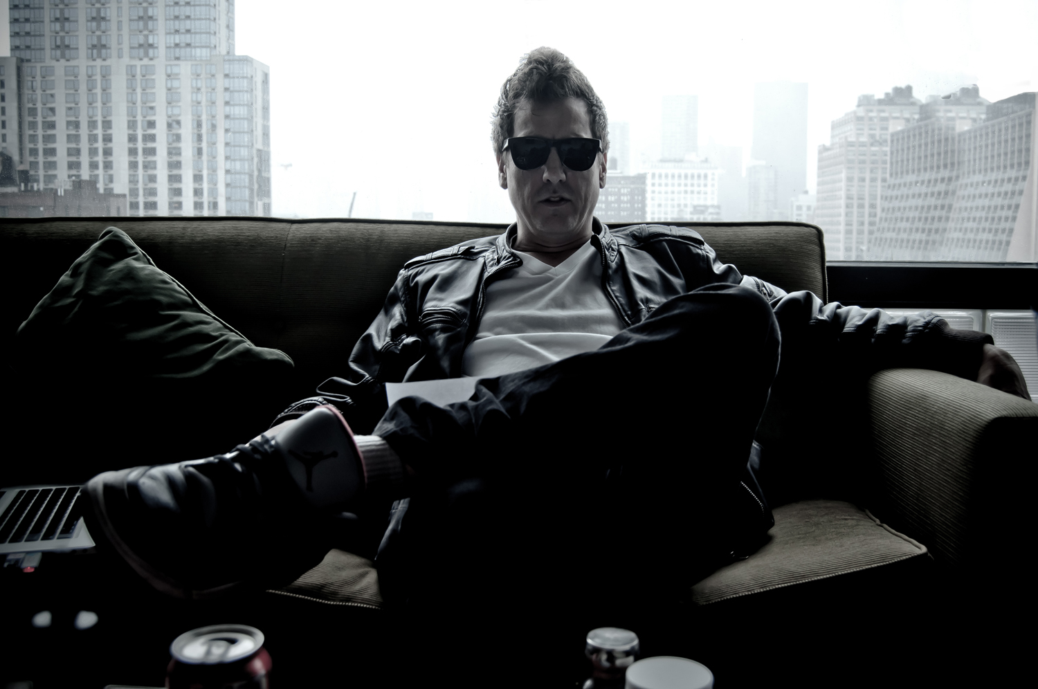 NEW MUSIC Three Jewels. Mike Dean MWA.Bim Star